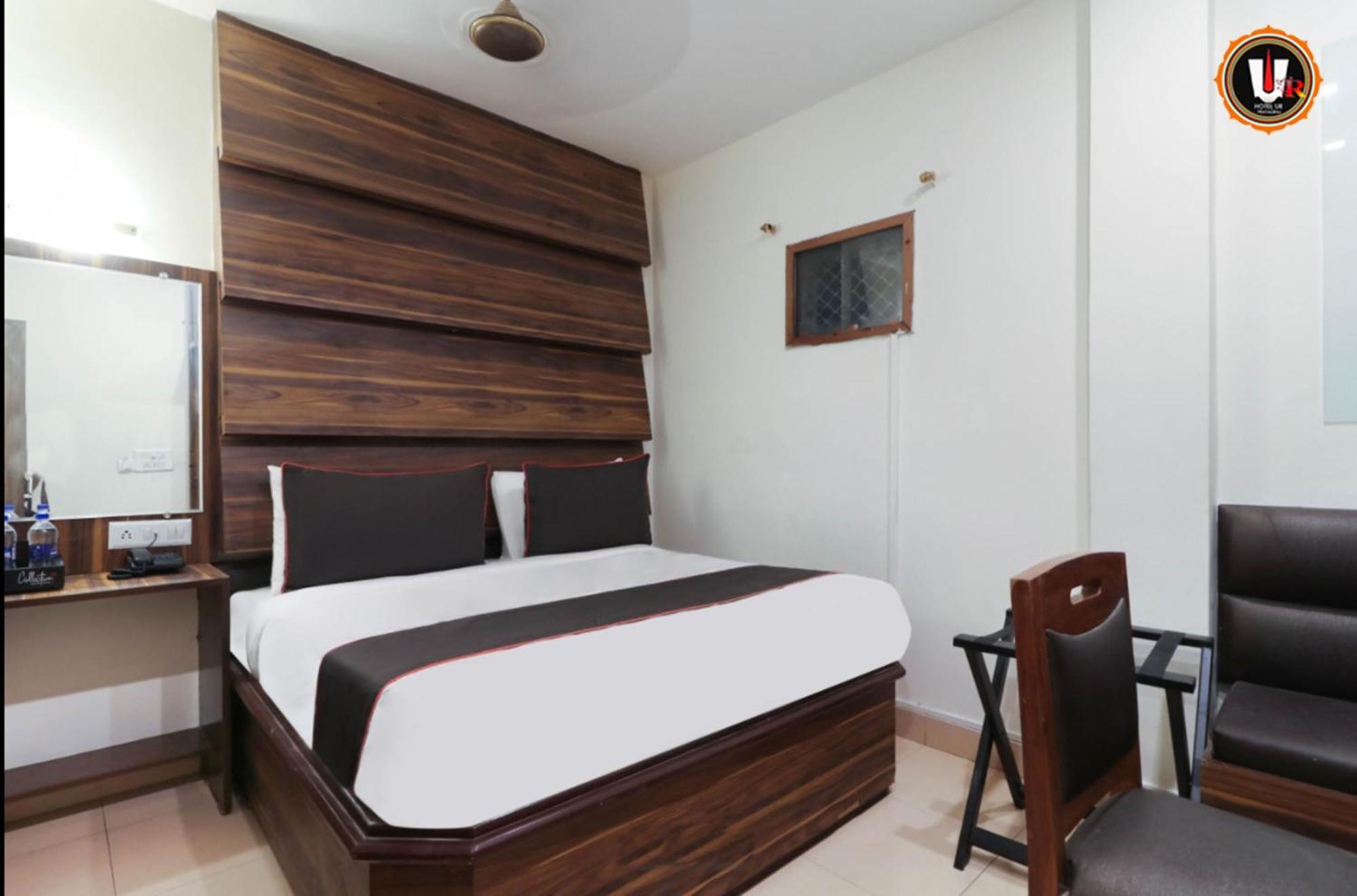 Hotel Ur Allāhābād Junction Екстериор снимка